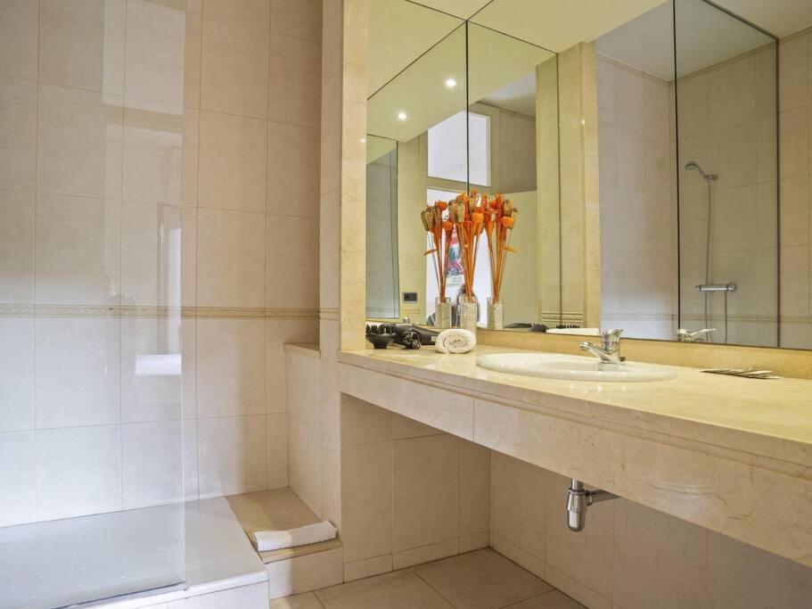 ¡Apartamento En El Centro De Barcelona! Buitenkant foto