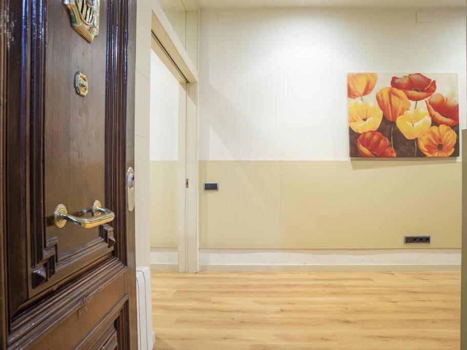 ¡Apartamento En El Centro De Barcelona! Buitenkant foto